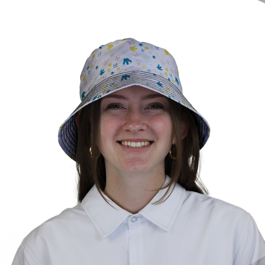 Dinosaur Footprint Tracks White Bucket Hat - M - Grey Stitching - -